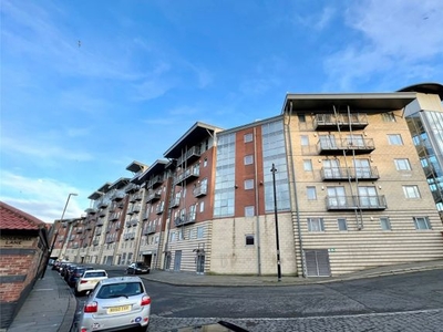 Flat to rent in River View, Low Street, Sunderland SR1