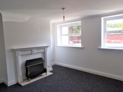 Flat to rent in Rosedale Mansions, Hull HU3