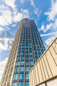 Flat to rent in South Bank Tower, Upper Ground SE1