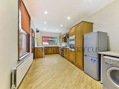 Semi-detached house to rent in Sydenham Road, Croydon CR0