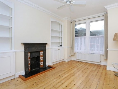 Flat to rent in Thames Road, Chiswick W4