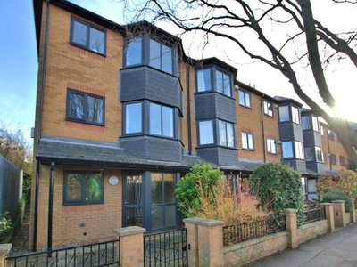 Flat to rent in The Mallards, River Lane, Cambridge CB5