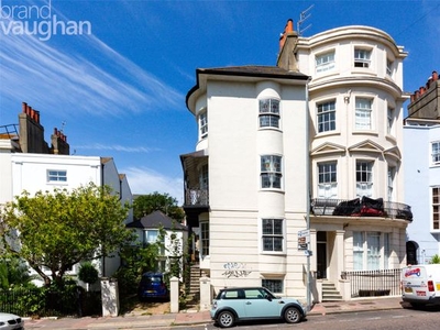 Flat to rent in Upper Rock Gardens, Brighton, East Sussex BN2
