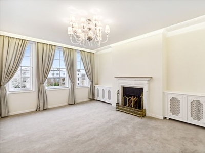 Flat to rent in Warwick Gardens, Holland Park W14