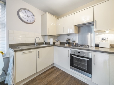 Flat to rent - Jefferson Place, Bromley, BR2