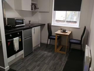Forest Road, LOUGHBOROUGH - 1 bedroom apartment