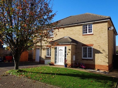 Property to rent in Goldfinch Drive, Cottenham, Cambridge CB24