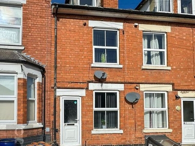 Room to rent in House Share - Grosvenor Walk, Worcester WR2