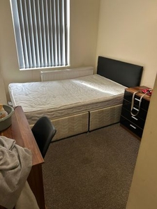 Room to rent in Lower Ford Street, Coventry CV1