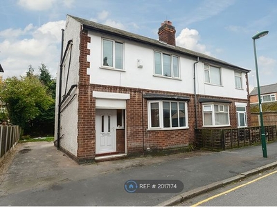 Semi-detached house to rent in City Road, Nottingham NG7