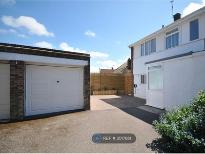 Semi-detached house to rent in Oaklands Avenue, Broadstairs CT10