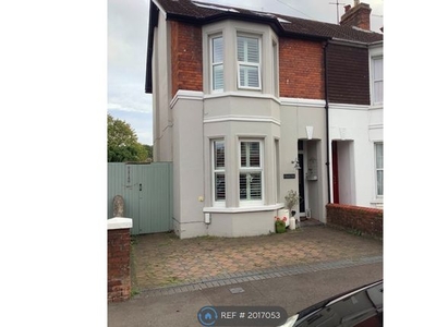 Semi-detached house to rent in Southfield Road, Worthing BN14