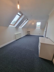 Shared accommodation to rent in Tatnam Road 113, Poole, Dorset BH15