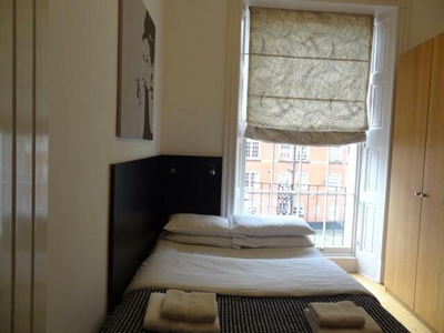 Studio Flat For Rent In Bloomsbury, London