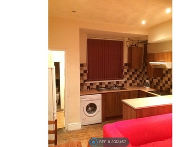 Terraced house to rent in Brailsford Road, Manchester M14