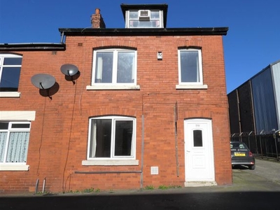 Terraced house to rent in Eldon Street, Ashton-On-Ribble, Preston PR2
