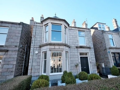 Terraced house to rent in Fountainhall Road, Aberdeen AB15