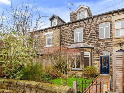 Terraced house to rent in Grove Road, Harrogate HG1