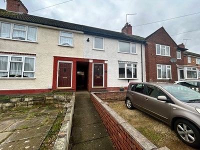 Terraced house to rent in Harold Road, Smethwick B67