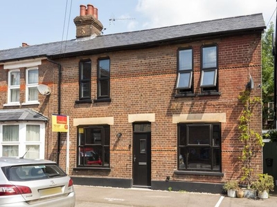 Terraced house to rent in Higham Road, Chesham HP5