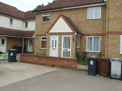 Terraced house to rent in Martin Way, Letchworth Garden City SG6