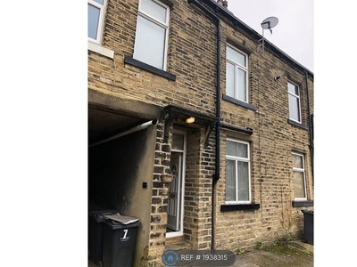 Terraced house to rent in Montrose Street, Bradford BD2