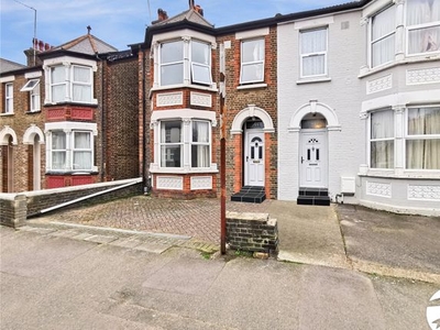 Terraced house to rent in Priory Road, Dartford, Kent DA1