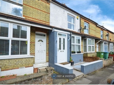 Terraced house to rent in Regent Street, Watford WD24