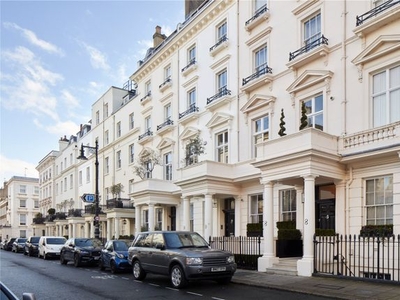 Terraced house to rent in South Eaton Place, London SW1W