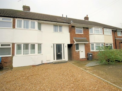 Terraced house to rent in Suncote Close, Dunstable LU6