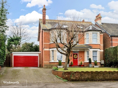 Worting Road, Basingstoke, Hampshire, RG21 6 bedroom house in Basingstoke