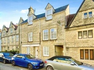 1 Bedroom Apartment For Sale In Cirencester, Gloucestershire