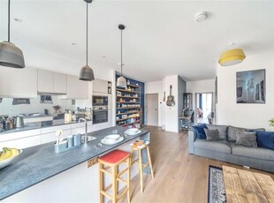 1 Bedroom Apartment For Sale In Yiewsley, West Drayton