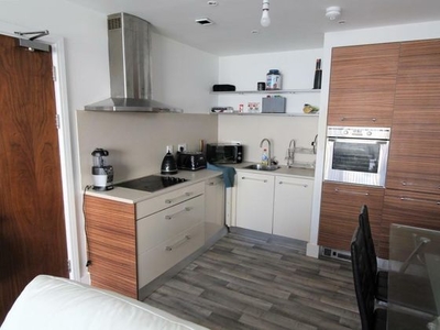 1 bedroom apartment to rent Cardiff, CF10 4RE
