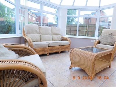 1 bedroom detached house to rent Newcastle Under Lyme, ST5 2GQ