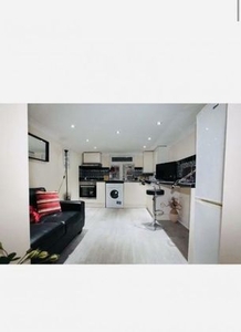 1 bedroom flat to rent London, E17 8AB