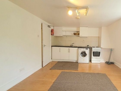 1 bedroom flat to rent Woolwich, London, SE18 6TU