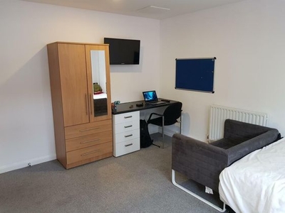 1 bedroom studio flat to rent Leicester, LE2 0ND