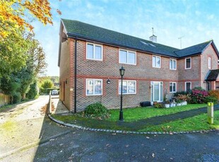 2 Bedroom Flat For Sale In Crawley, West Sussex