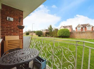 2 Bedroom Flat For Sale In Mark Anthony Court, Hayling Island