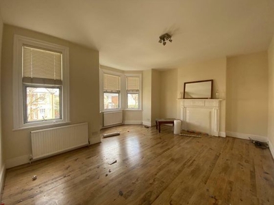 2 bedroom flat to rent London, W10 6PR