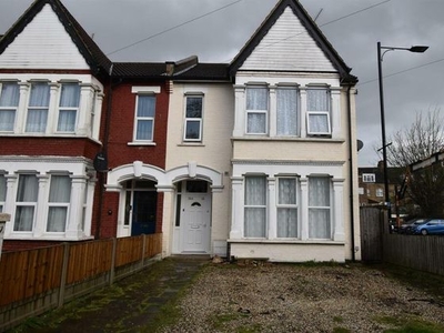 2 bedroom flat to rent Southend-on-sea, SS0 7HS