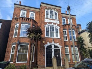 3 Bedroom Apartment For Sale In Gosport, Hampshire