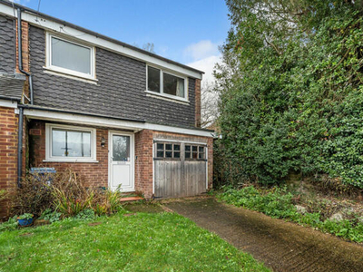 3 Bedroom End Of Terrace House For Sale In Chalfont St. Peter