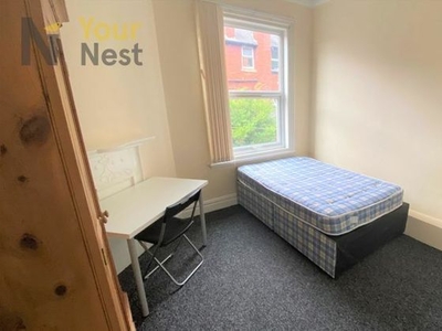 3 bedroom house to rent Leeds, LS6 3EP