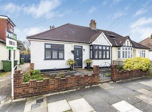 3 Bedroom Semi-detached Bungalow For Sale In New Eltham