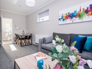 3 Bedroom Semi-detached House For Rent In Fishponds, Bristol