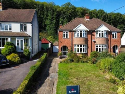 3 Bedroom Semi-detached House For Sale In Ightham