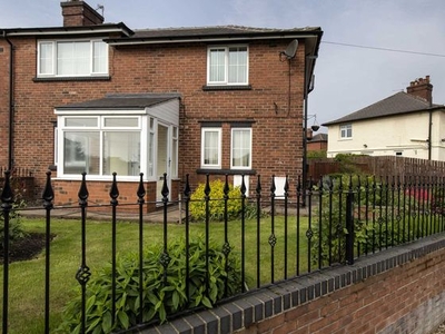 3 bedroom semi-detached house to rent Leeds, LS27 9NP