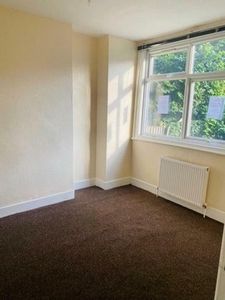 3 bedroom terraced house to rent London, N15 3SX